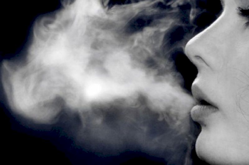 Dezastru pentru fumători! Aceste țigări provoacă leziuni pulmonare