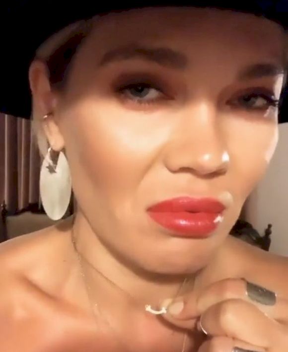 Gina Pistol o ia peste picior pe Delia: De când am văzut cum te îmbraci și te machiezi, îmi place și mai mult Andra