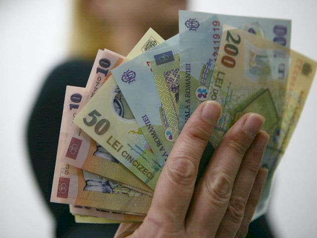 Acești bani se confiscă! Decizia anunțată de noul Guvern. Alertă printre români