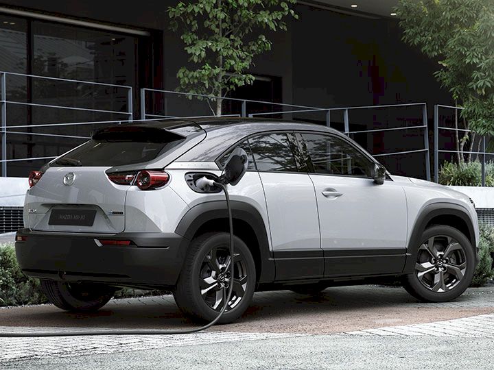 Mazda afirmă în mod greșit că vehiculele electrice cu autonomie mare sunt mai poluante decât cele diesel