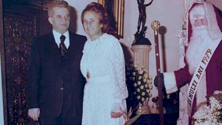 Ce cadou îi făcea Ceaușescu soției sale de Revelion? Mereu îi oferea același lucru