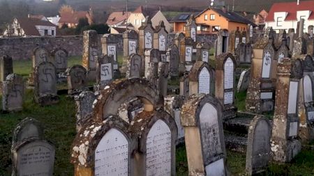 Franța socheaza Europa! Ce s-a intamplat cu zeci de morminte