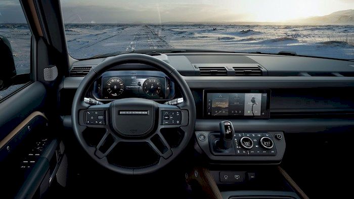 Noul Land Rover Defender: poze, specificații și prețuri