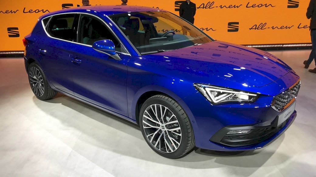 Noua generație de berlină cu hayon SEAT Leon apare anul acesta