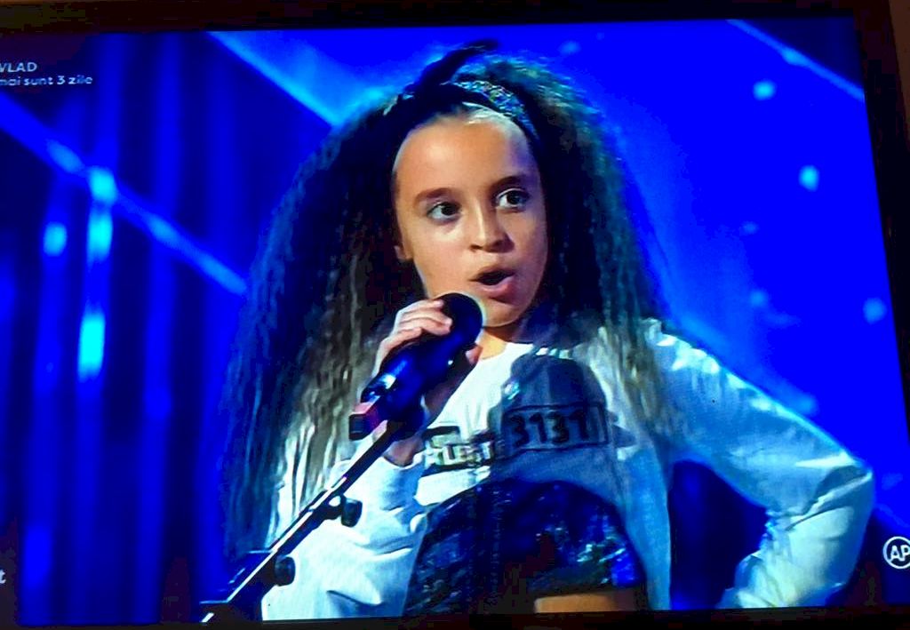 Reprezentație incredibilă la Românii au talent! Cine este fetița de 12 ani care a ridicat toată sala în picioare