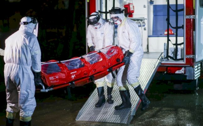 Ce simt de fapt pacienţii de COVID-19! Un medic român vine cu dezvăluiri: Este şocant la început  