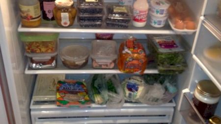 Alimente interzise în perioada de izolare! Ce să nu cumpărăm potrivit nutriţioniştilor