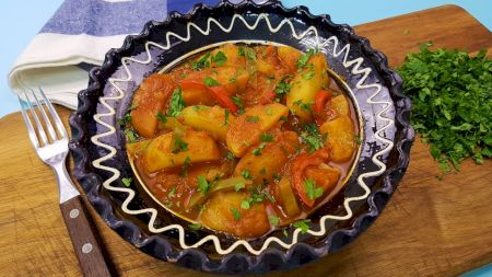 Cea mai bună mâncare din cartofi! Rețeta specială care conține un ingredient secret. Este cu adevărat delicioasă