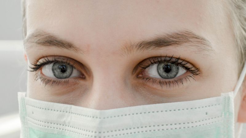 Mare atenție! Ce substanțe periculoase se regăsesc în măștile de protecție? Avertismentul doctorilor