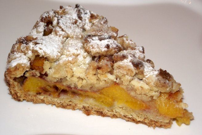 Crumble cu piersici și nectarine: Rețetă delicioasă și extrem de simplu de preparat