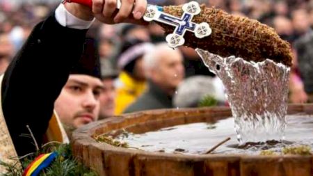 Aghiasma are cu adevărat proprietăți miraculoase! Ce au descoperit oamenii de știință?
