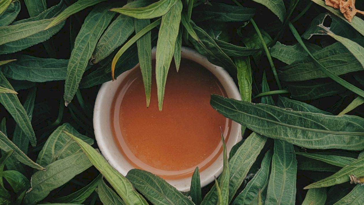 Ceaiul natural care îți protejează inima. Fluidizează sângele și este un bun antiinflamator