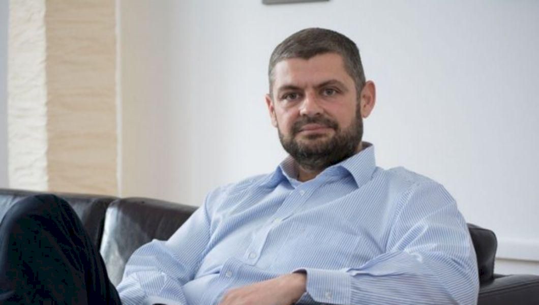 Este bine să mâncăm dulce imediat după masă? Celebrul medic nutriționist Florin Bălănică spune la ce interval este corect să luăm desertul