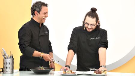 Cine ar urma să câștige finala Chefi la Cuțite! Este și favoritul publicului