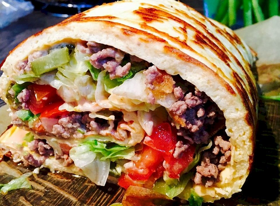 Cel mai sănătos si delicios BigMac. Rețeta fără carbohidrați. E mai delicios decât crezi