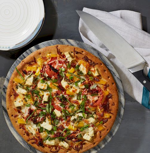 Cea mai delicioasă pizza. Rețeta de post. Ingredientul care îi dă un gust special