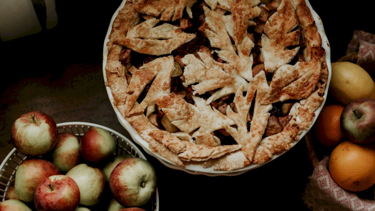Rețetă: Cea mai delicioasă plăcintă cu mere. Se prepară extrem de simplu! Care este ingredientul secret