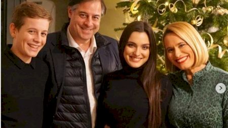 Aris Melkior, fiul Andreei Esca părăsește România. Ce va studia acesta și unde. Nu a vrut să-și urmeze mama