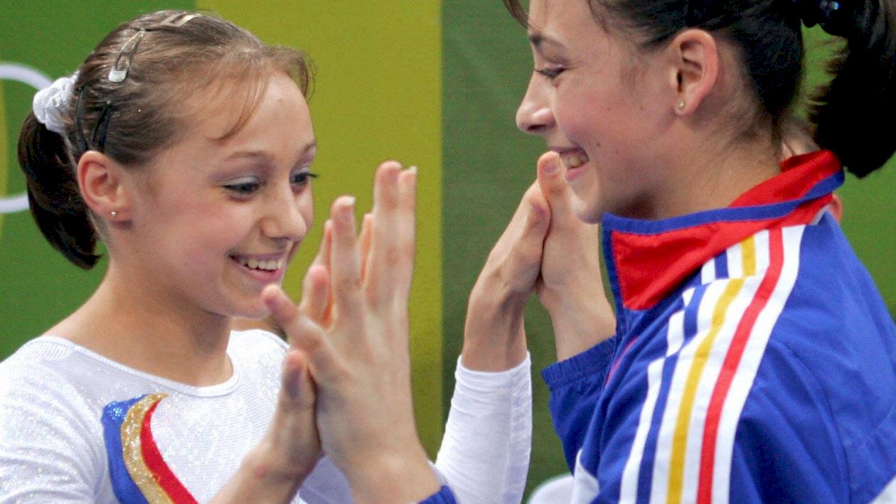 Drama ținută ascunsă ani de zile. Super campioana olimpică la gimnastică, internată în Centrul de Nevroze din Predeal. Suferă de o boală cruntă