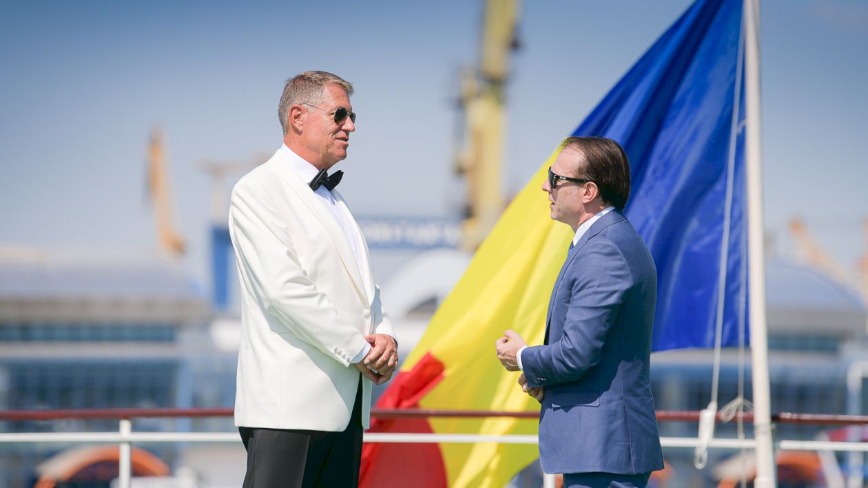 Gafă neașteptată a lui Klaus Iohannis la Ziua Marinei. Președintele pus la zid de Adina Buzatu: Ieftin, nefericit