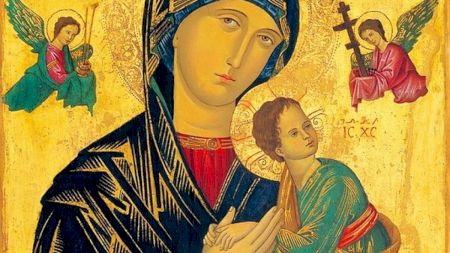 Rugăciunea pentru miracole pe care trebuie să o rostești de Sfânta Maria. Vei primi ajutor imediat