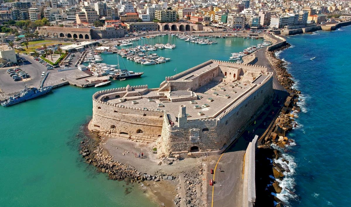 Cutremur de 6.5 magnitudine în Creta! Grecia puternic lovită