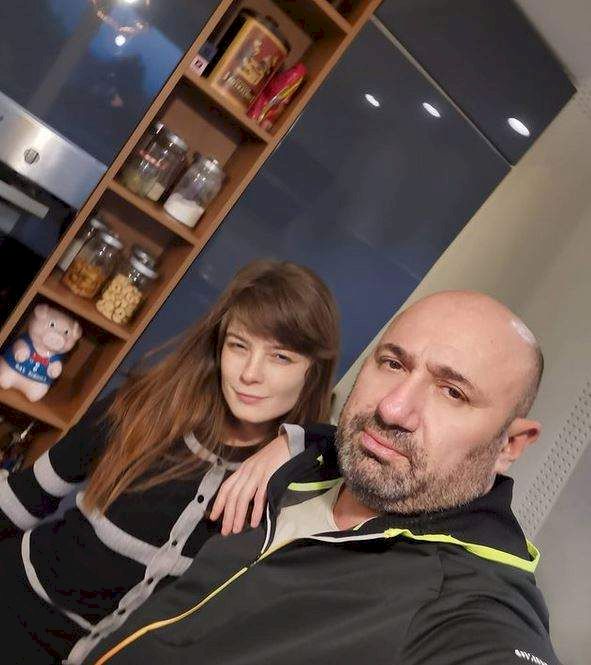 Ce diferență enormă de vârstă există între chef Cătălin Scărlătescu și iubita lui, superba Doina Teodoru? Cei doi au devenit nedespărțiți