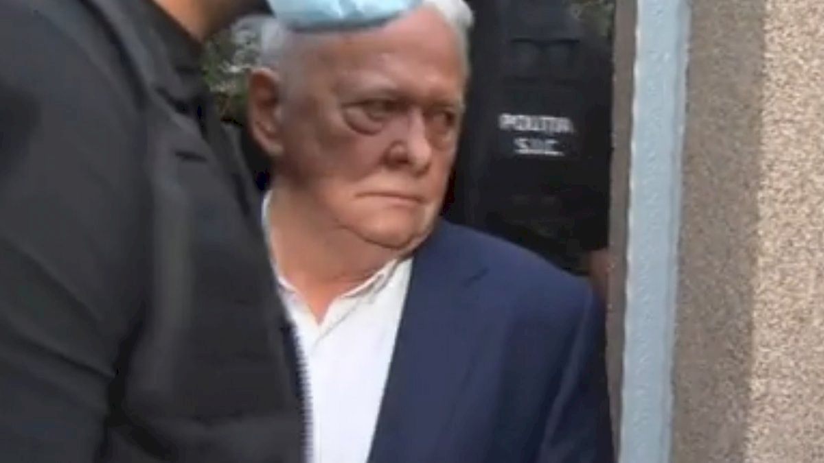 Motivul pentru care Viorel Hrebenciuc a fost condamnat astăzi la 3 ani de închisoare cu executare. De ce este acuzat politicianul
