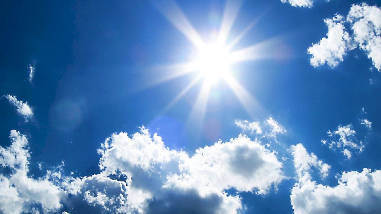 ALERTĂ METEO. Se schimbă vremea din nou în toată țara. Temperaturile o iau razna. ANM a modificat prognoza meteo