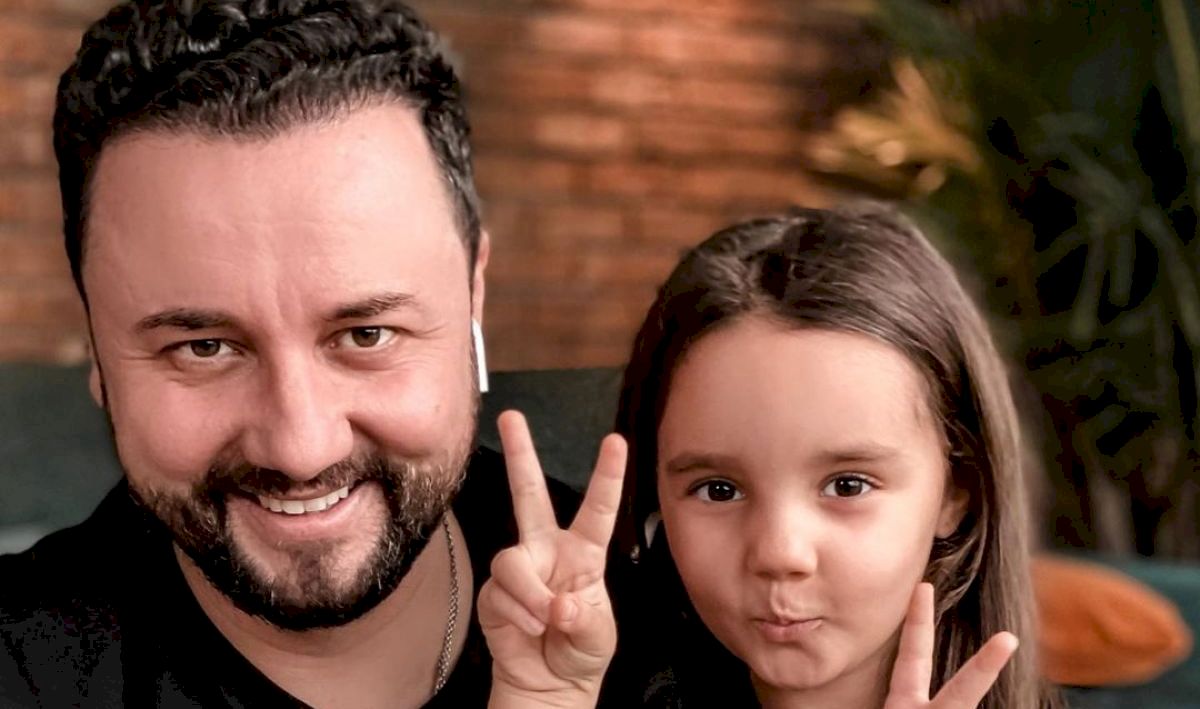 Eva Măruță l-a făcut de râs în public pe tatăl său. Moment super penibil pentru Cătălin Măruță. A urmat un val de critici de la cei care i-au văzut