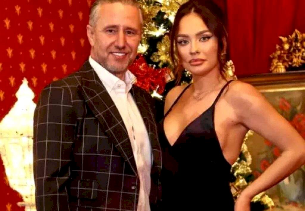 Milionarul celebru cu care s-a iubit Corina Caciuc, în timp ce era și cu Laurențiu Reghecampf. Anamaria Prodan a dat noi detalii incendiare
