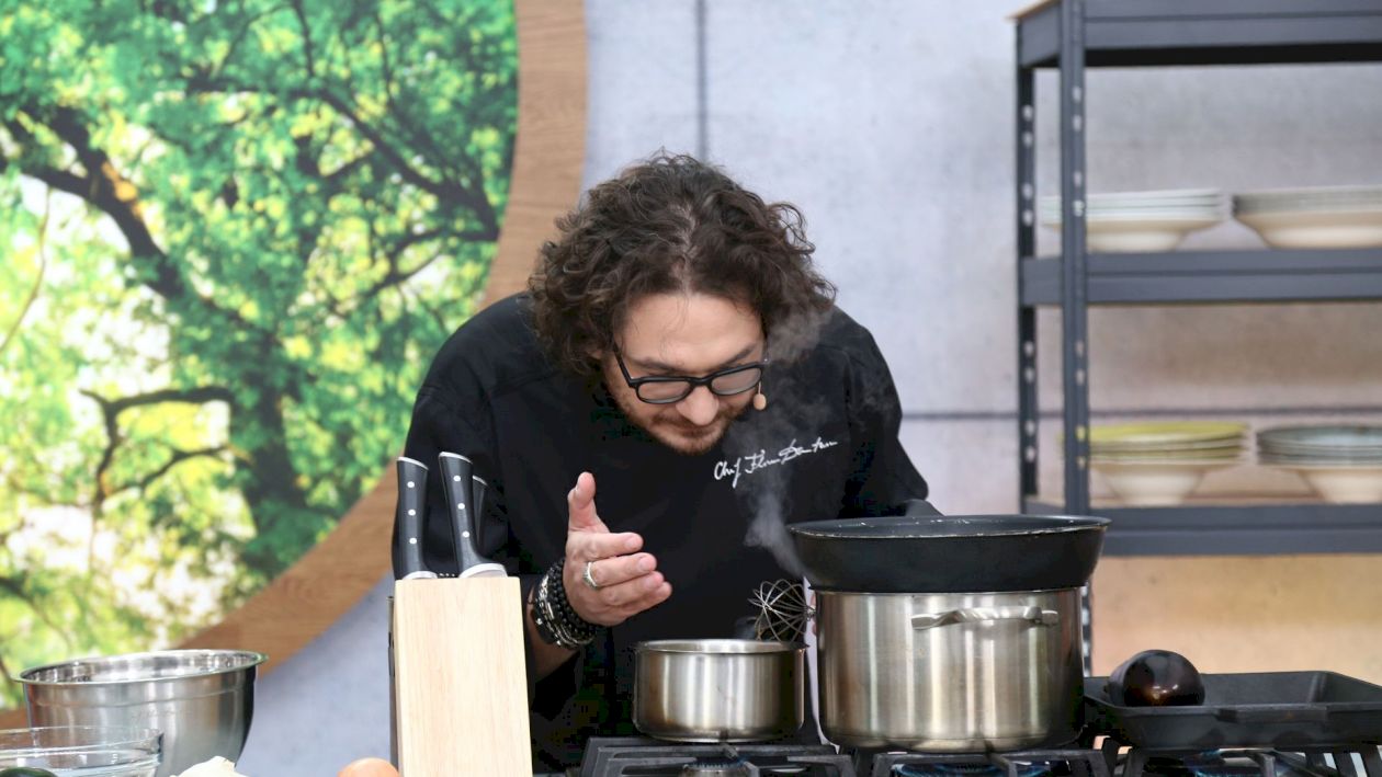 Cea mai bună rețetă pe bază de vinete pregătită de Chef Florin Dumitrescu! Cum se prepară pas cu pas, explicat de celebrul bucătar
