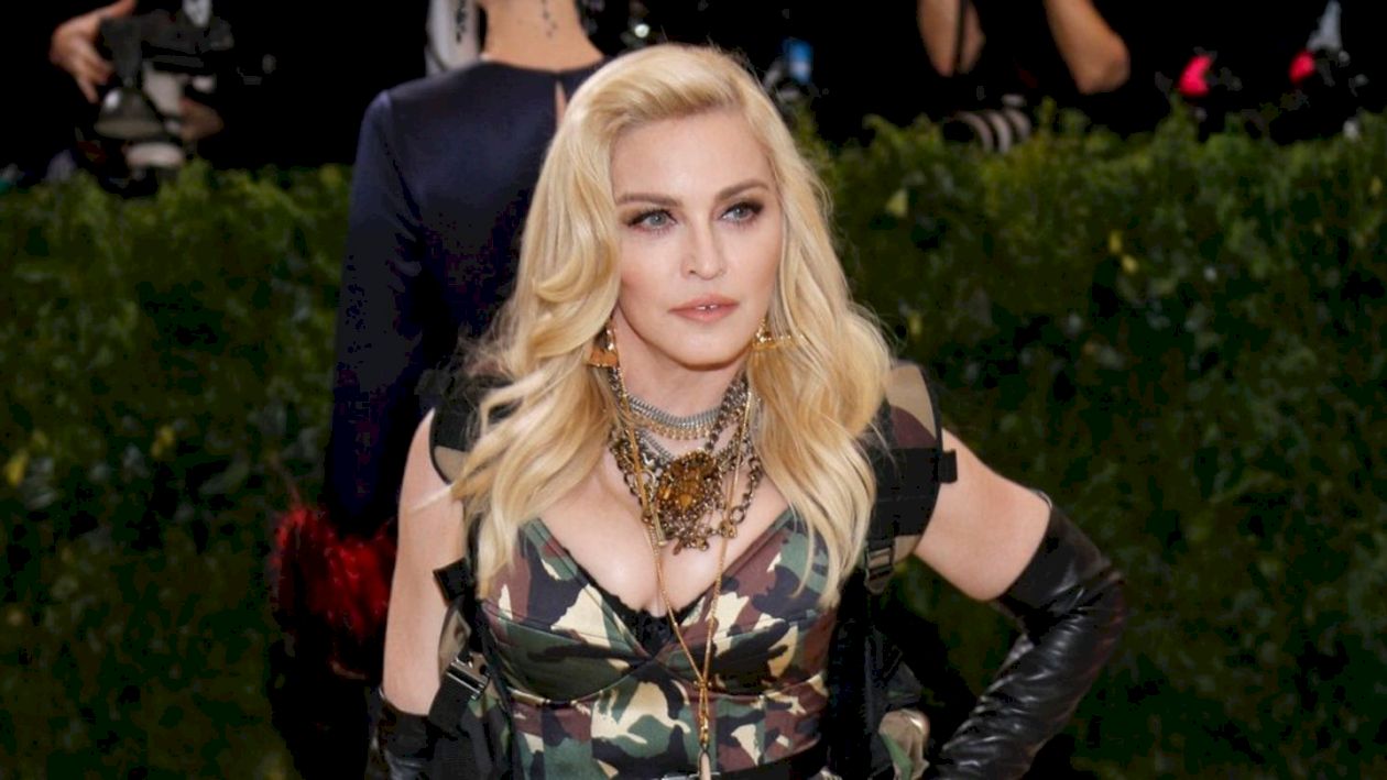 De necrezut! Cine este noul iubi celebru al legendarei Madonna? El are 23 de ani, ea 64