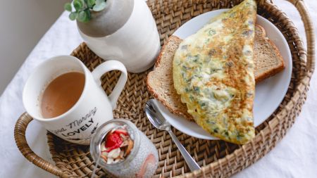 Cea mai delicioasă omletă din lume! Ingredientul secret care îi dă un gust divin. Rețeta marilor bucătari internaționali