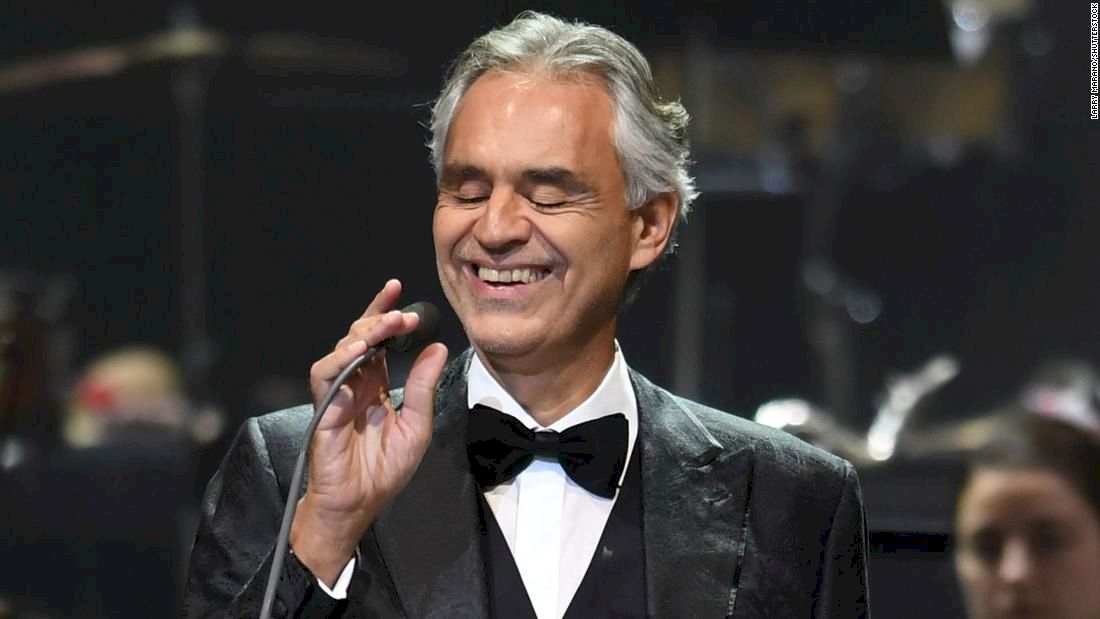 Cum arată și cu ce se ocupă superbul fiu al celebrului Andrea Bocelli? Toate femeile sunt înnebunite după el
