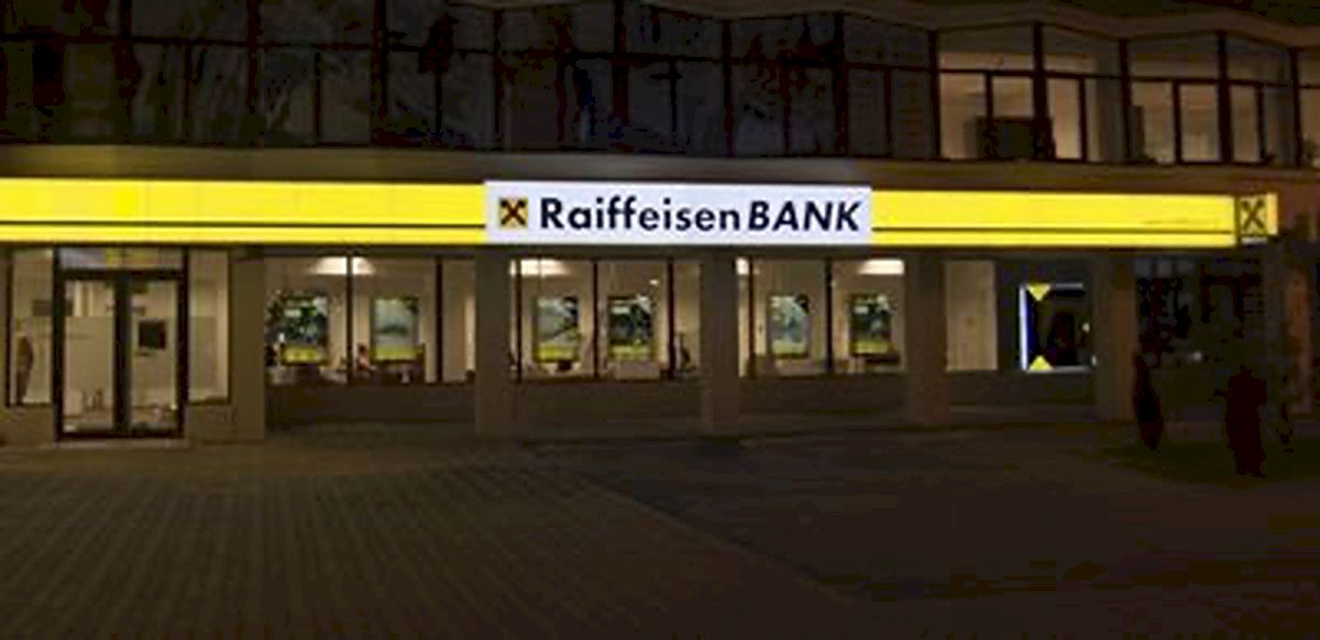 Raiffeisen Bank, anunț de maximă importanță pentru clienții vechi sau noi! Este legat de bani! Decizia care schimbă totul legat de bancă