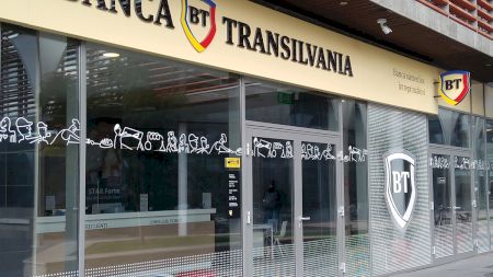 Banca Transilvania dă câte 500 de lei clienților vechi sau noi! Ce trebuie să faceți pentru a primi banii: este foarte simplu