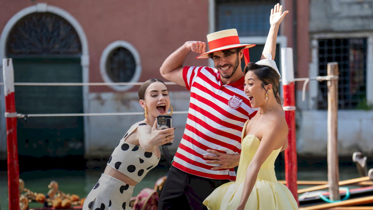 Netflix anunță lansarea noului sezon Emily in Paris. Pe ce dată se vor putea vedea toate cele 10 episoade