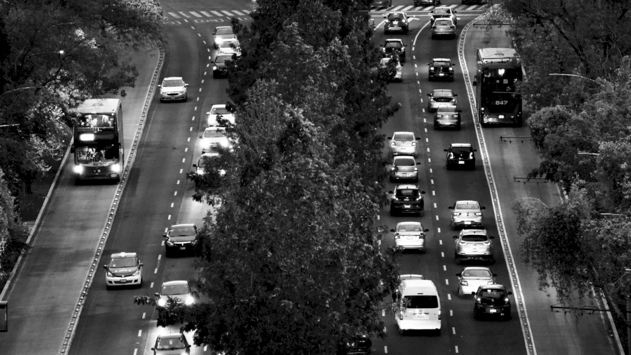 Duminica „Marii Întoarceri”: trafic infernal pe DN1 și A2, în timp ce milioane de români se pregătesc pentru revenirea la muncă
